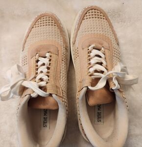 Steve Madden Beige and White Women's Sneakers